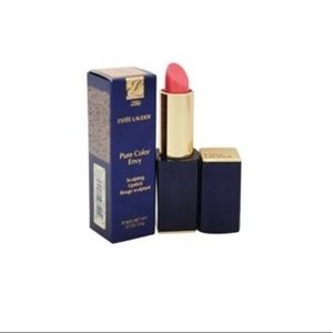 Estée Lauder Sculpting Lipstick